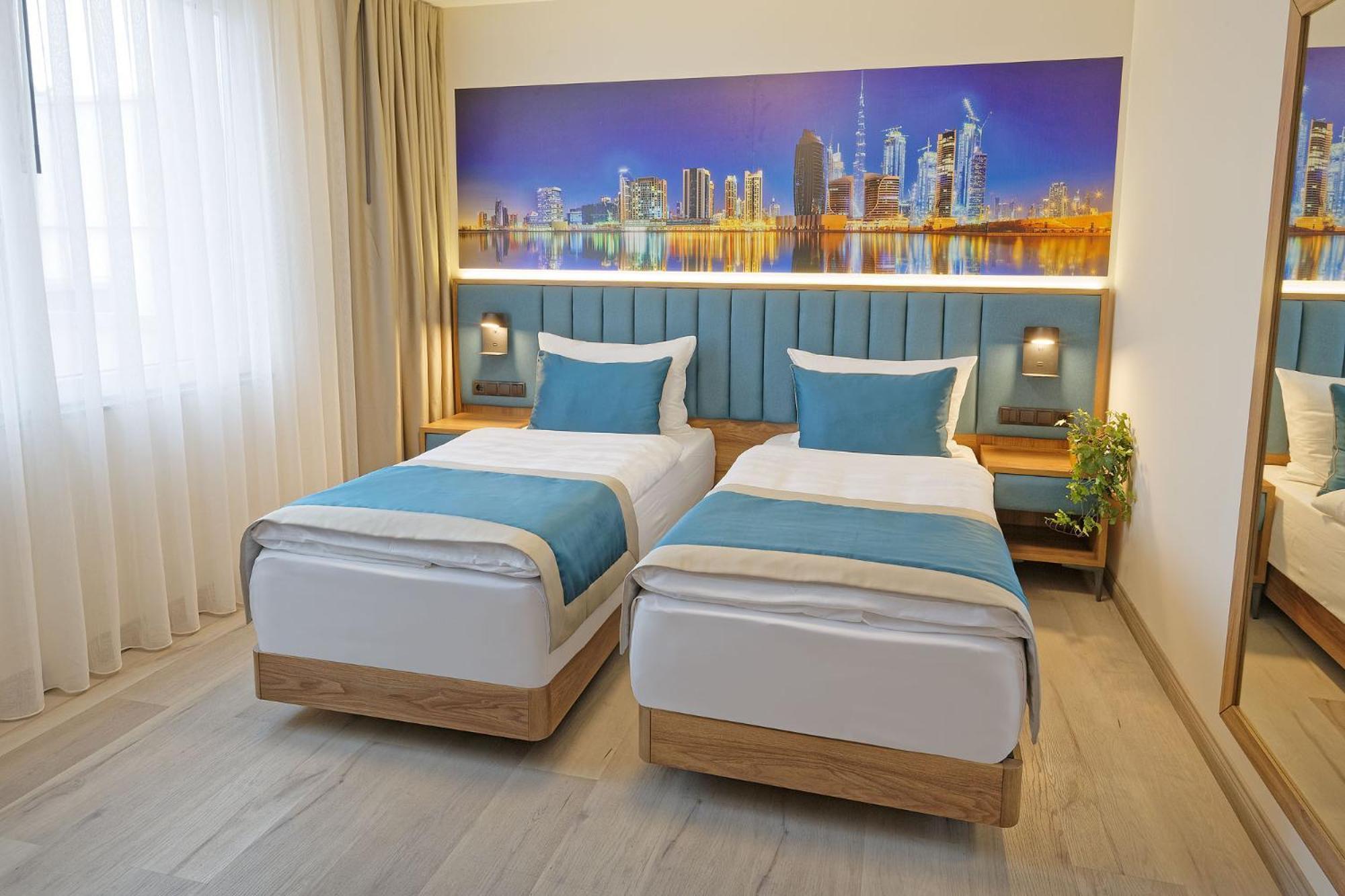 Friends Hotel Duesseldorf-Airport Ratingen Esterno foto